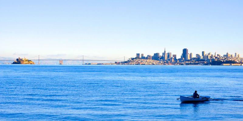 戒指与项链：珠宝艺术中的永恒双星