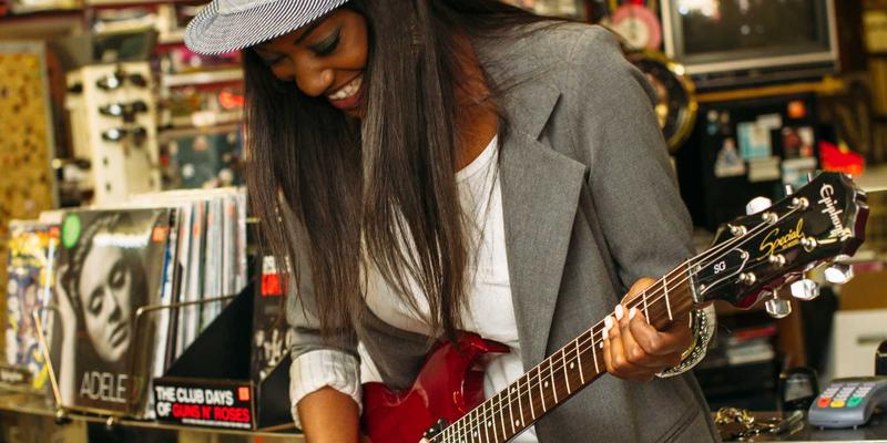 手镯选购终极指南：从风格到在线商城，解锁您的珠宝搭配艺术