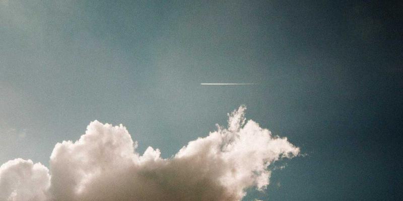 珠宝68：手镯、项链与戒指的永恒魅力与选购艺术